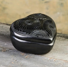 Cargar imagen en el visor de la galería, Barro negro alhajero