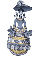 Cargar imagen en el visor de la galería, Catrina de barro policromado