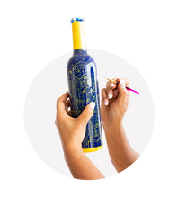 Cargar imagen en el visor de la galería, Mezcalero de barro pintado a mano