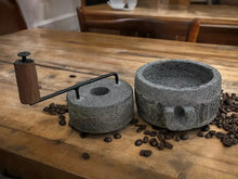 Cargar imagen en el visor de la galería, Molino de piedra volcánica