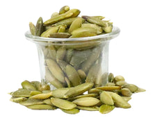 Cargar imagen en el visor de la galería, Pepitas tostadas con sal